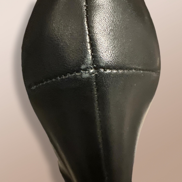 RACHEL Rachel Roy Black Leather Wedge Heel Boot Gold Accents Buckles Size 7 - Picture 11 of 14